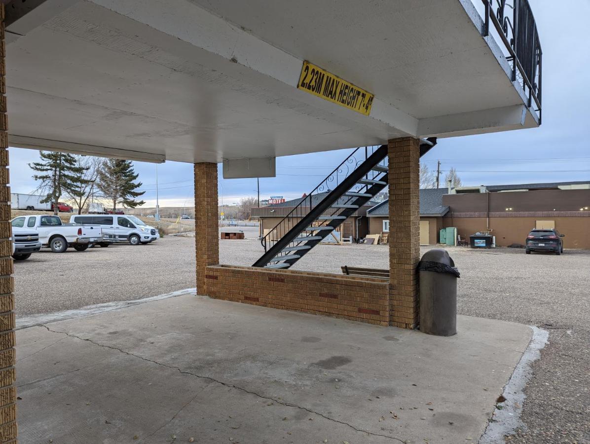 Riverside Motel Medicine Hat Exteriör bild