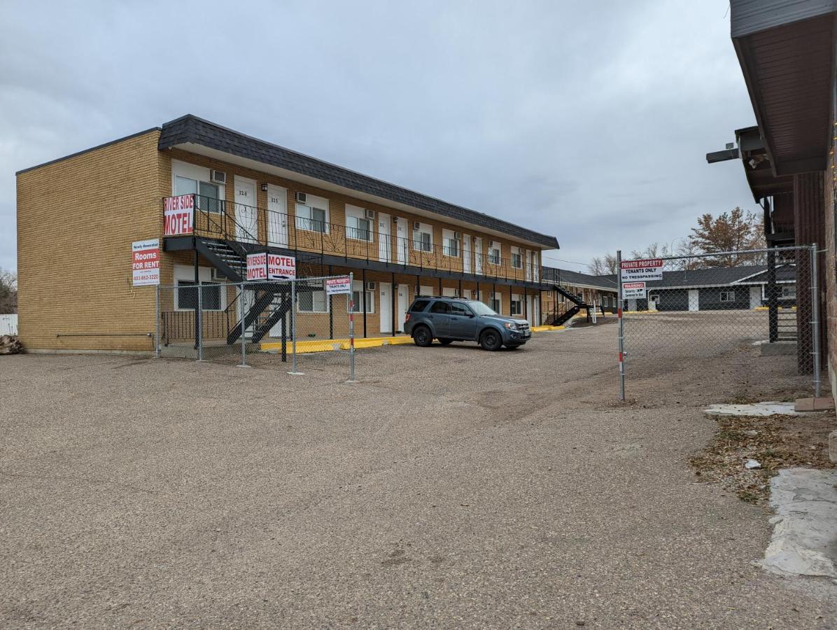Riverside Motel Medicine Hat Exteriör bild