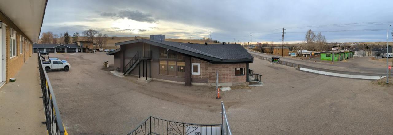 Riverside Motel Medicine Hat Exteriör bild