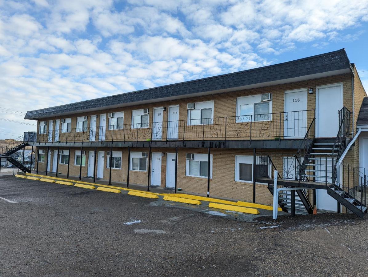 Riverside Motel Medicine Hat Exteriör bild
