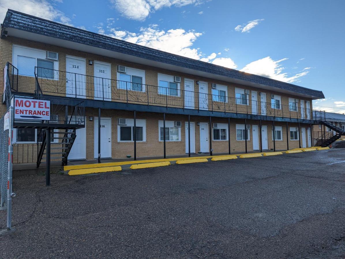 Riverside Motel Medicine Hat Exteriör bild